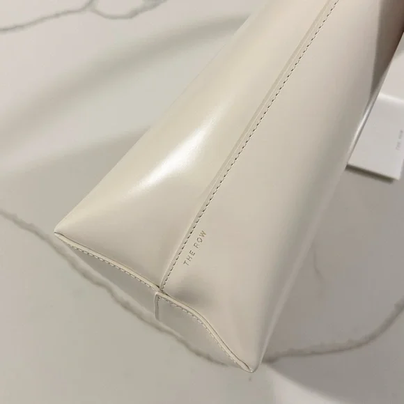 THE ROW Women's Small S/M Park Tote Bag Retail: $1450 (NWT) - Picture 2 of 6